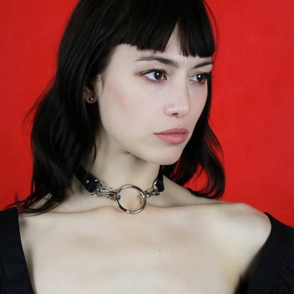 BABY TURNS BLUE - Sina Choker - Picture 1 of 3